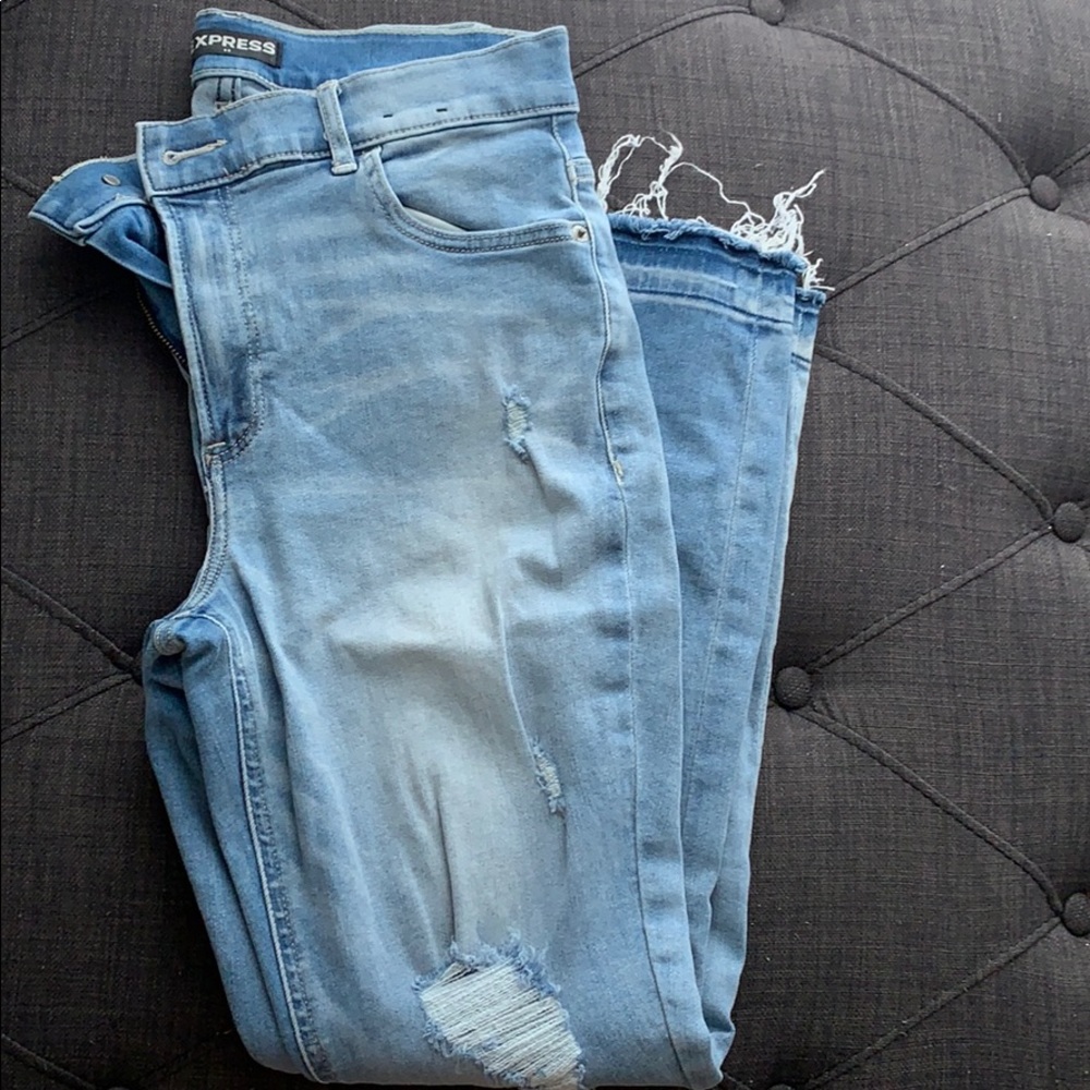 Express High Rise Cropped Jeans